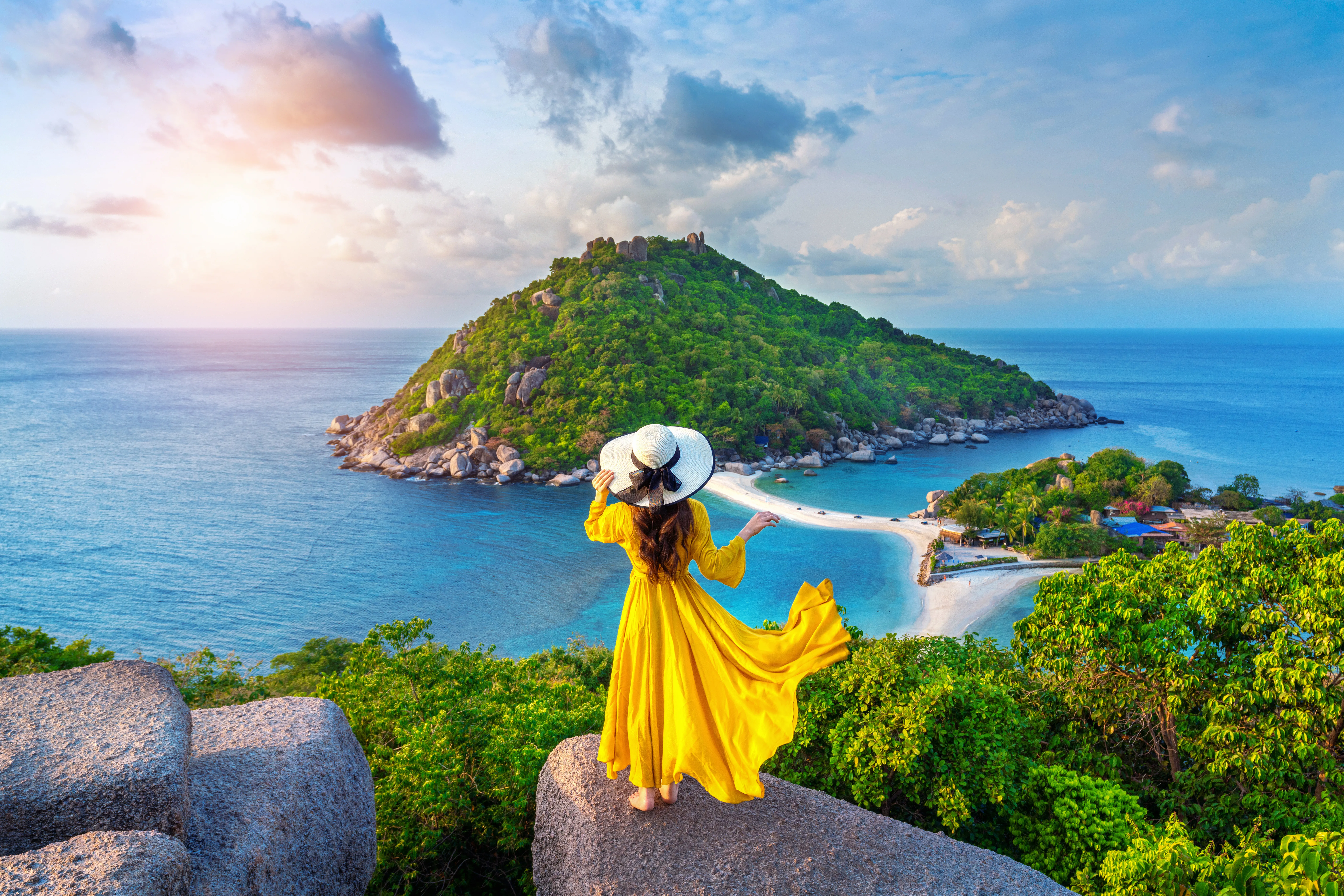 Are Customers Really Influenced by Film Stars in t...